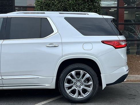 Used 2021 Chevrolet Traverse Premier w/ LPO, Cargo Package image 11