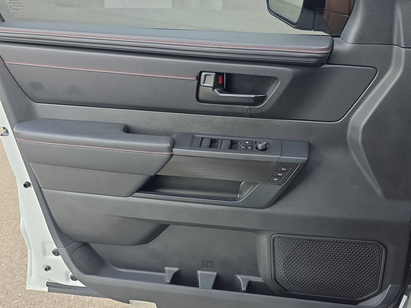 Used 2025 Toyota Sequoia TRD Pro AWD/4WD image 24