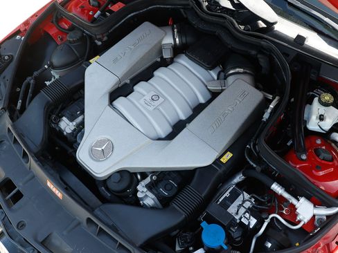 Used 2015 Mercedes-Benz C 63 AMG Coupe image 55