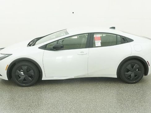 New 2026 Toyota Prius LE image 52