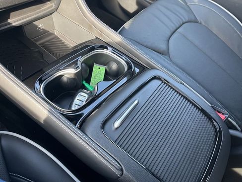 New 2026 Chrysler Pacifica Limited image 22