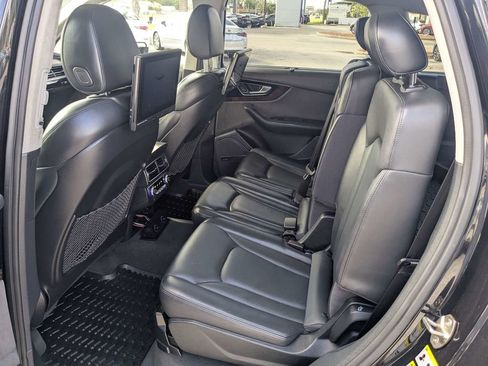 Used 2017 Audi Q7 3.0T Prestige w/ Prestige Package AWD/4WD image 19