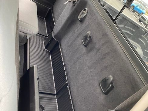 Used 2020 RAM 1500 Classic SLT image 28