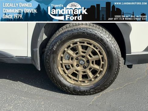 Used 2025 Subaru Outback Wilderness w/ Wilderness Package AWD/4WD image 10