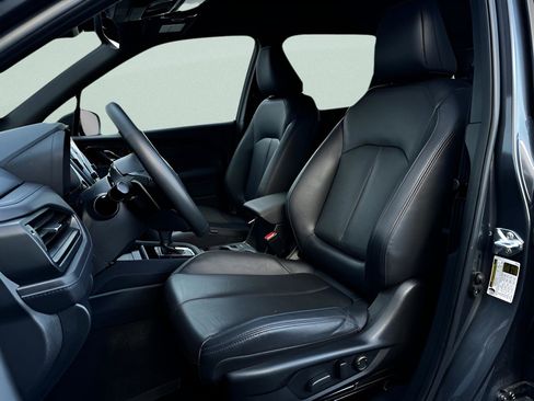 Used 2025 Subaru Forester Limited w/ Popular Package #1 image 22