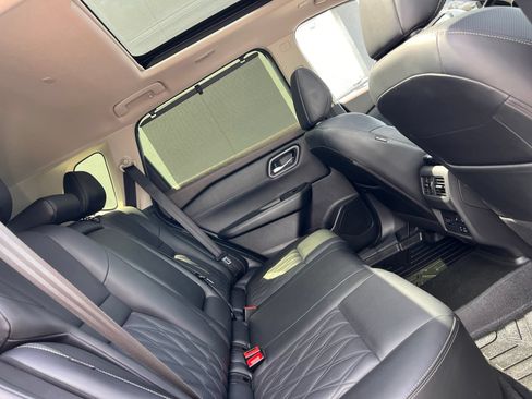 Used 2023 Nissan Rogue Platinum w/ Platinum Premium Package FWD image 59