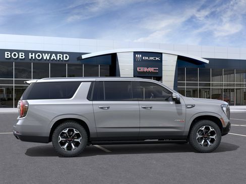 New 2026 GMC Yukon XL AT4 AWD/4WD image 29