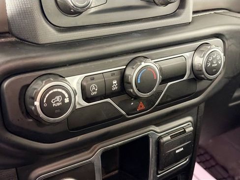 Used 2021 Jeep Wrangler Sport AWD/4WD image 15