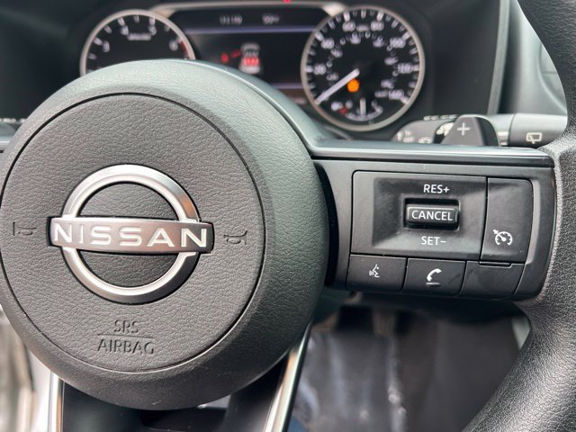 Used 2024 Nissan Rogue S AWD/4WD image 23