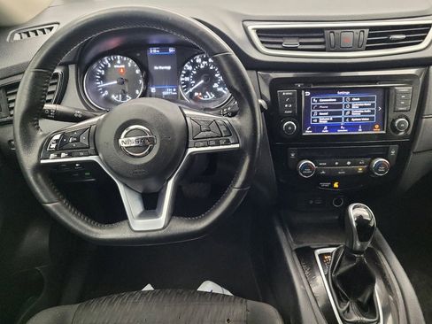 Used 2019 Nissan Rogue SV FWD image 22
