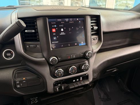 Used 2024 RAM 3500 Tradesman w/ Chrome Appearance Group AWD/4WD image 41