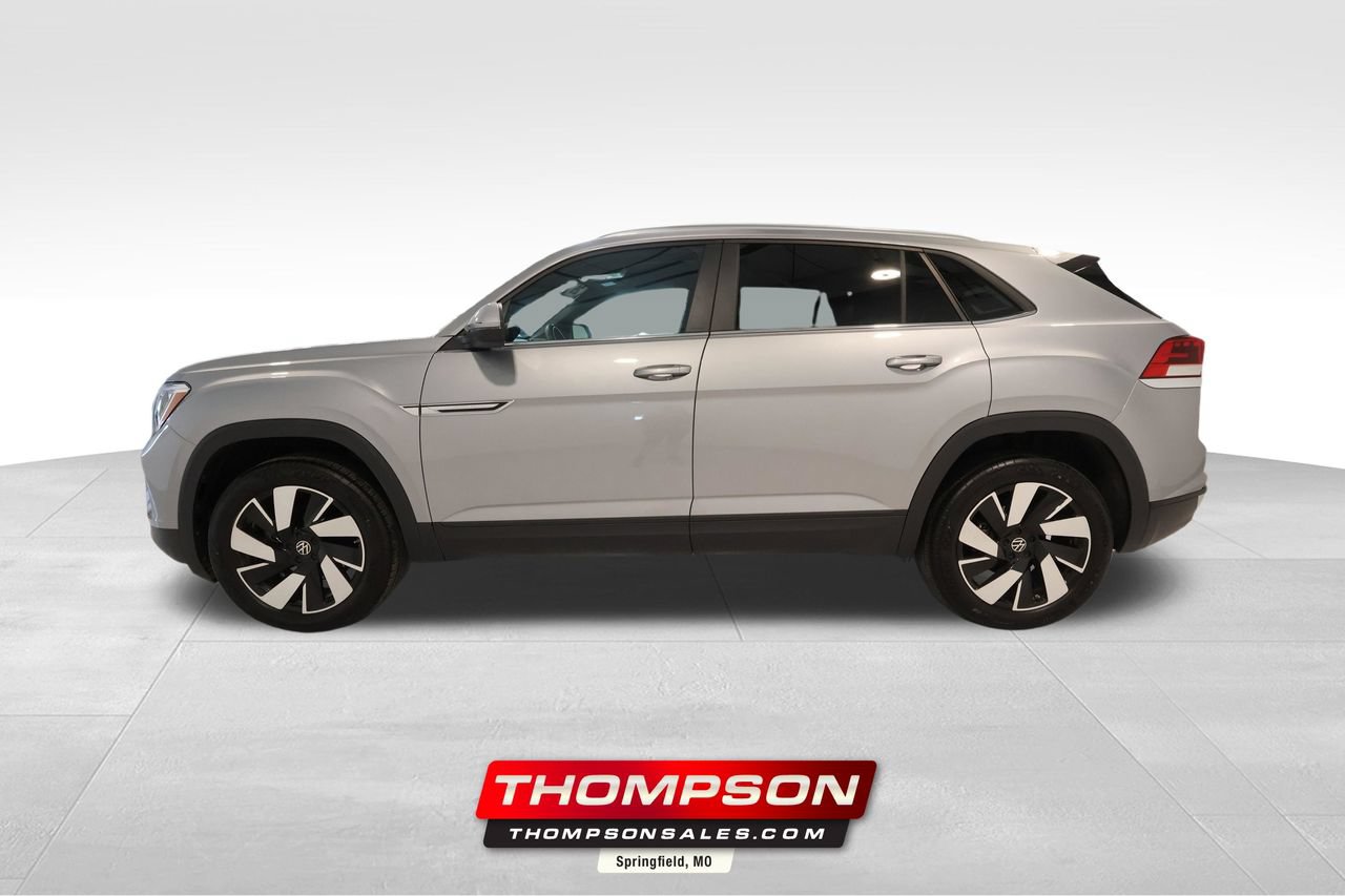 Used 2026 Volkswagen Atlas Cross Sport SE FWD image 1