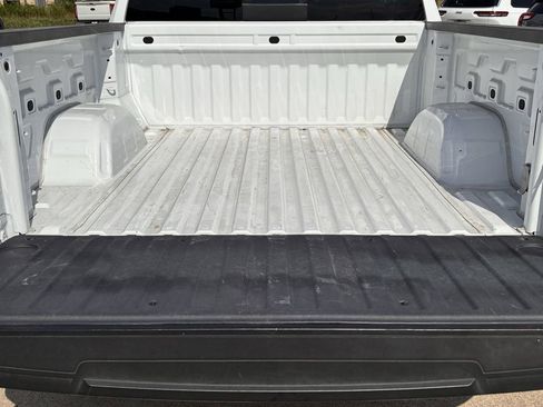 Used 2023 GMC Sierra 1500 SLT AWD/4WD image 25