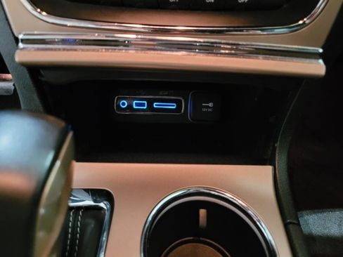 Used 2016 Jeep Grand Cherokee Limited image 39