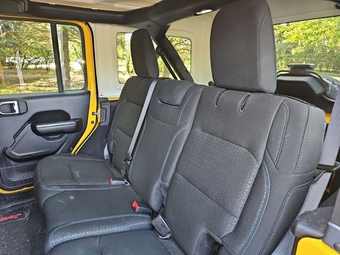 Used 2021 Jeep Wrangler Unlimited Sport AWD/4WD image 18