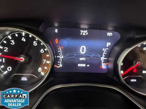 Used 2018 Jeep Compass Latitude w/ Popular Equipment Group AWD/4WD image 2