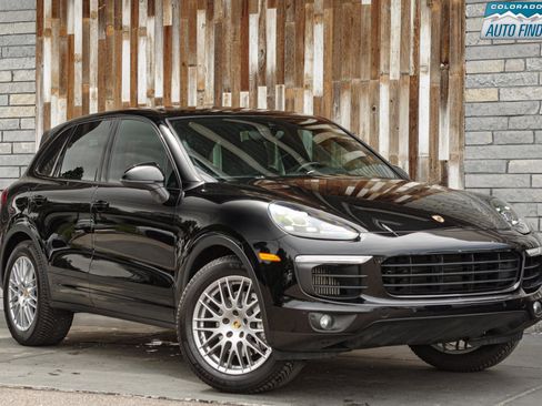 Used 2017 Porsche Cayenne S AWD/4WD image 9
