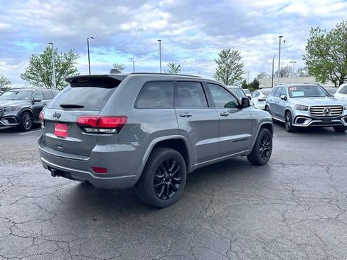 Used 2020 Jeep Grand Cherokee Altitude image 10