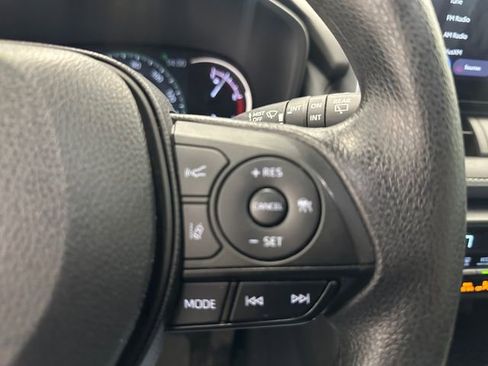Used 2024 Toyota RAV4 XLE AWD/4WD image 23