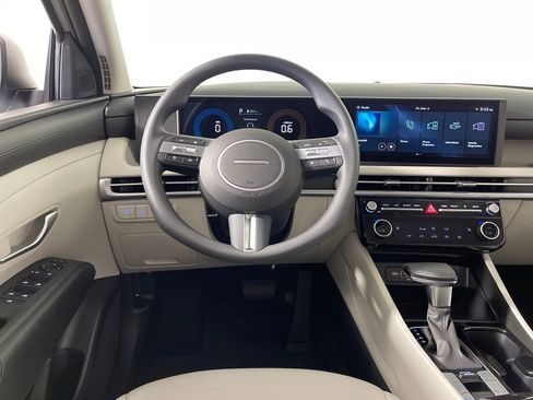 New 2026 Hyundai Tucson SEL image 15