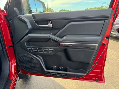 New 2025 Toyota Tacoma TRD Off-Road image 29
