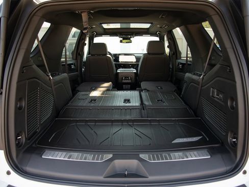 New 2026 Chevrolet Tahoe RST w/ Comfort Package AWD/4WD image 22