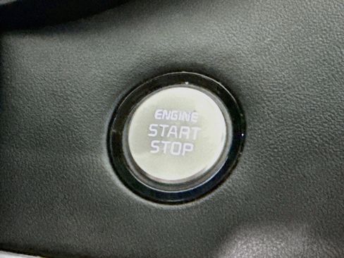 Used 2018 Kia Stinger Premium RWD image 21