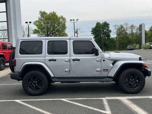 Certified 2021 Jeep Wrangler Unlimited Sahara AWD/4WD image 8
