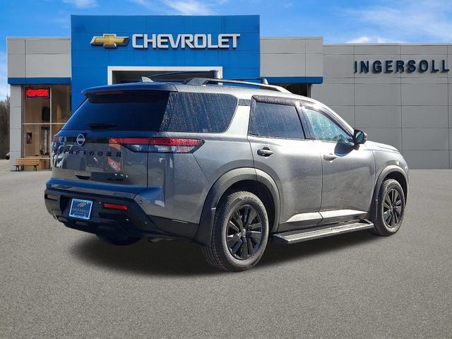Used 2022 Nissan Pathfinder SL AWD/4WD image 25