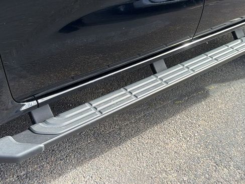 Used 2024 Ford Ranger XLT w/ FX4 Off-Road Package image 12