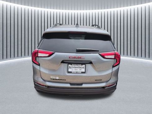 Used 2023 GMC Terrain SLE w/ Driver Convenience Package AWD/4WD image 7