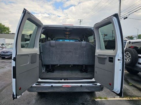 Used 2011 Ford E-350 and Econoline 350 XLT RWD image 34