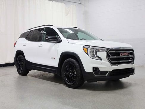 Used 2023 GMC Terrain AT4 w/ Tech Package AWD/4WD image 13