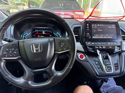 Used 2024 Honda Odyssey EX-L image 14