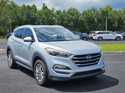 Used 2017 Hyundai Tucson SE FWD image 3