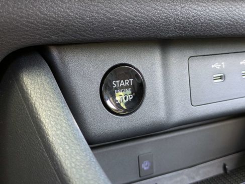 Certified 2025 Nissan Rogue SL w/ SL Premium Package FWD image 29