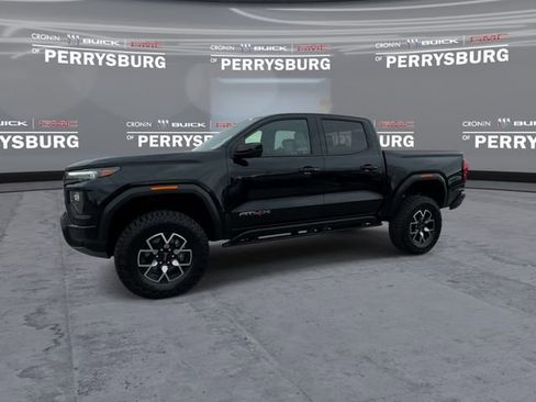 Used 2025 GMC Canyon AT4 w/ AT4X Package AWD/4WD image 4