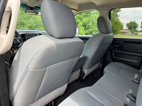 Used 2019 RAM 1500 Express w/ Express Value Package AWD/4WD image 23
