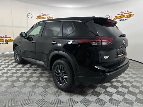 New 2026 Nissan Rogue S image 3
