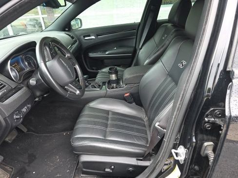 Used 2021 Chrysler 300 S w/ S Model Appearance Package RWD image 8