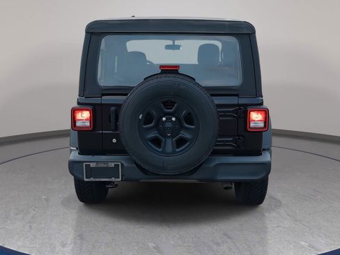 Used 2019 Jeep Wrangler Sport image 6
