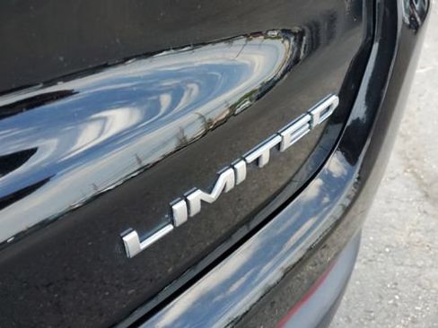 Used 2020 Jeep Compass Limited AWD/4WD image 25