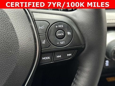 Used 2025 Toyota RAV4 XLE Premium image 24