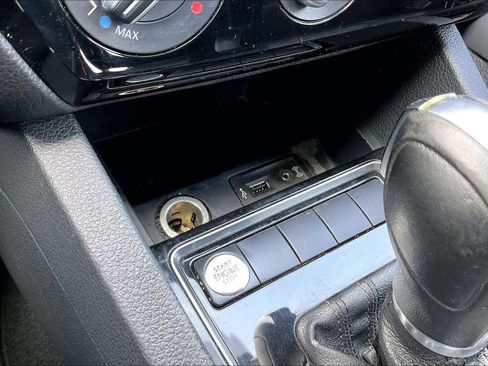 Used 2016 Volkswagen Jetta SEL image 25