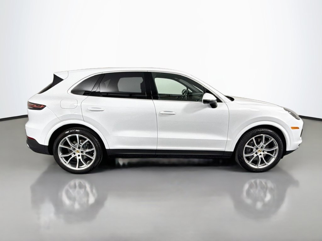 Certified 2023 Porsche Cayenne AWD/4WD image 8