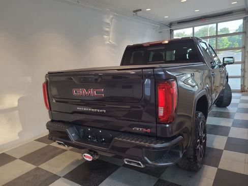 Used 2022 GMC Sierra 1500 AT4 w/ AT4 Preferred Package AWD/4WD image 6