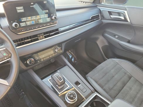 Used 2024 Mitsubishi Outlander SE image 26