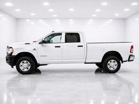 Used 2022 RAM 2500 Tradesman w/ Snow Chief Group AWD/4WD image 2