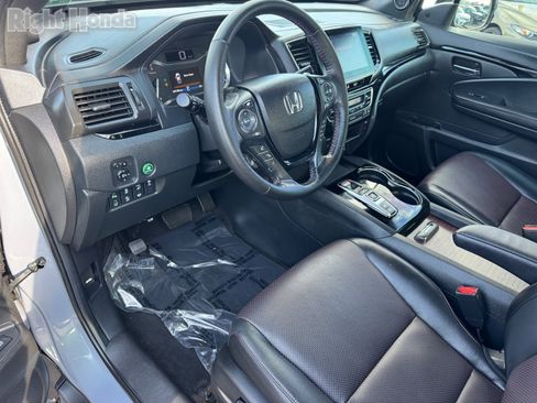 Certified 2023 Honda Ridgeline Black Edition image 17