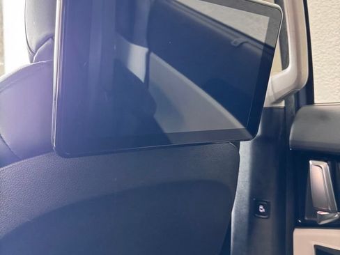 Used 2022 Kia Carnival SX FWD image 5